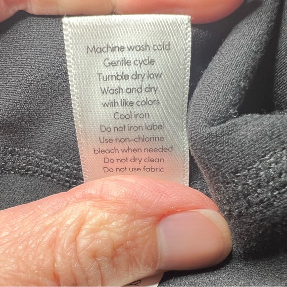 Athleta Stash Pocket Moto Tight - Picture 10 of 10